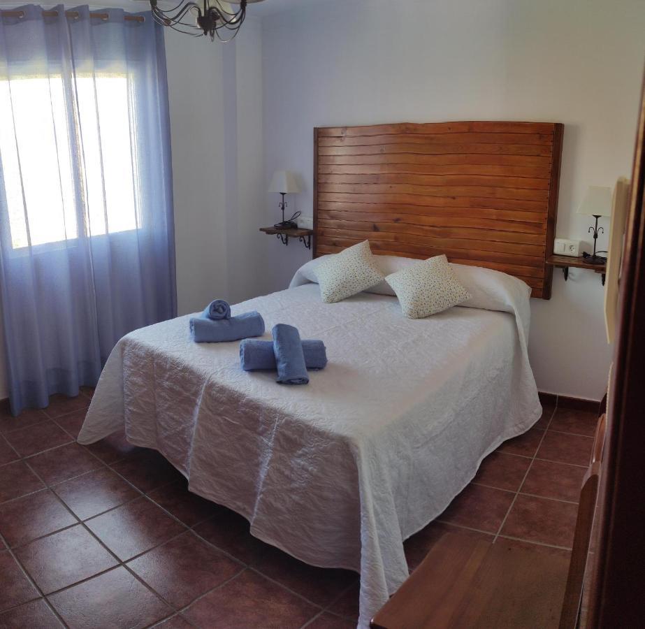 Valle de Abdalagís Hostal Vista A La Sierra מראה חיצוני תמונה