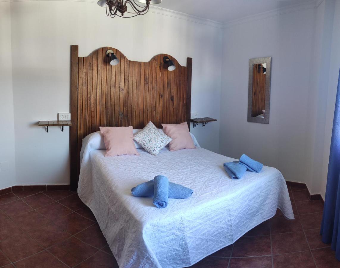 Valle de Abdalagís Hostal Vista A La Sierra מראה חיצוני תמונה