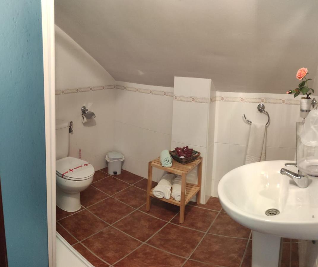 Valle de Abdalagís Hostal Vista A La Sierra מראה חיצוני תמונה