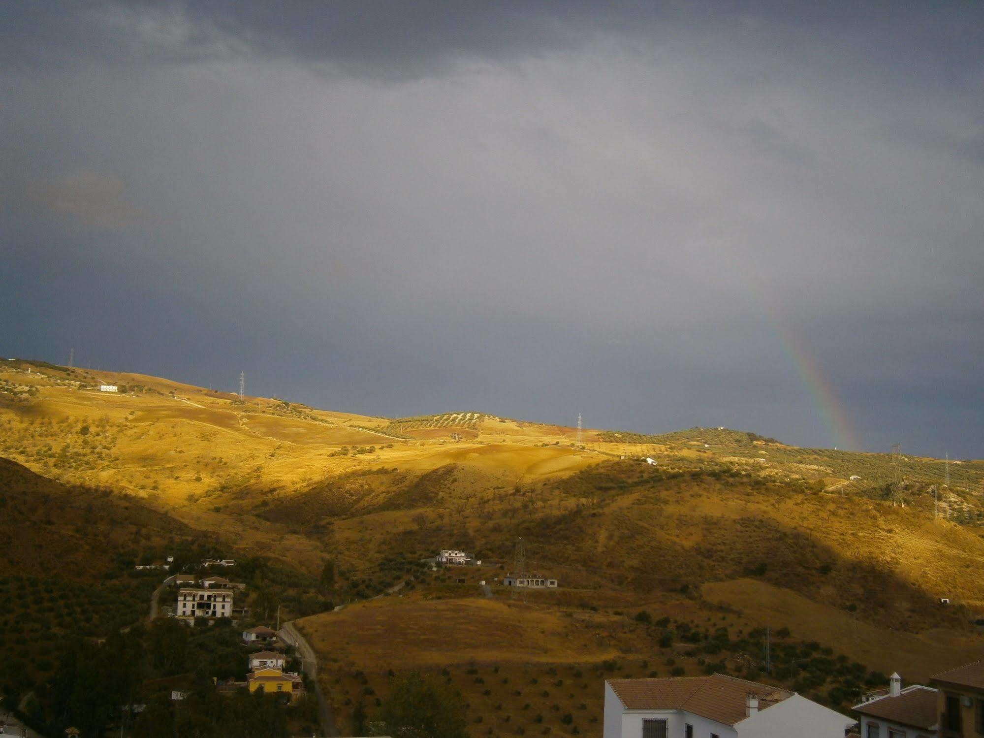 Valle de Abdalagís Hostal Vista A La Sierra מראה חיצוני תמונה